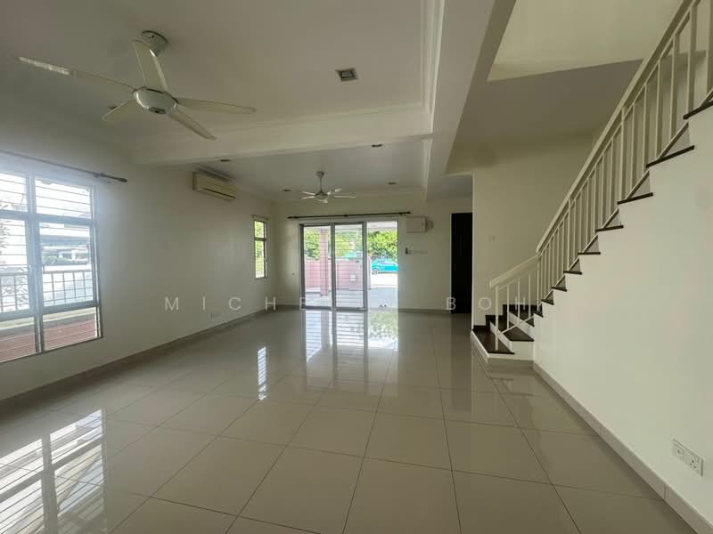 2-storey Terraced House for Rent in Kemuning Utama (Shah Alam) - Michelle Boh - Living Room - PropertyGuru.com.my