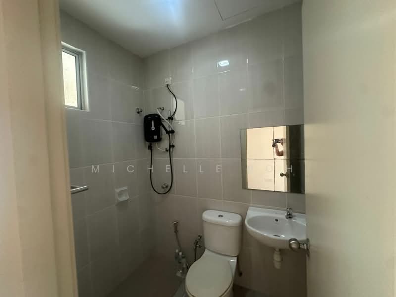 2-storey Terraced House for Rent in Kemuning Utama (Shah Alam) - Michelle Boh - Bathroom - PropertyGuru.com.my