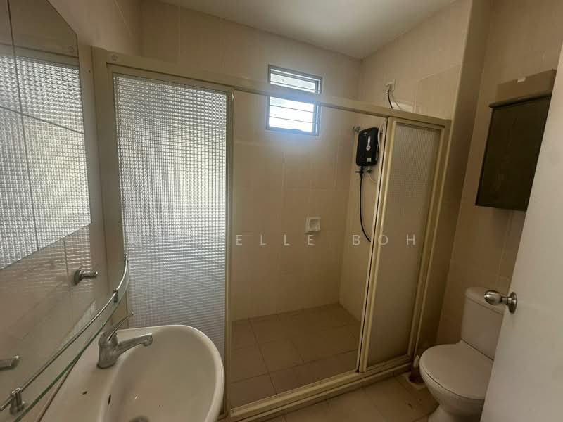 2-storey Terraced House for Rent in Kemuning Utama (Shah Alam) - Michelle Boh - Bathroom - PropertyGuru.com.my