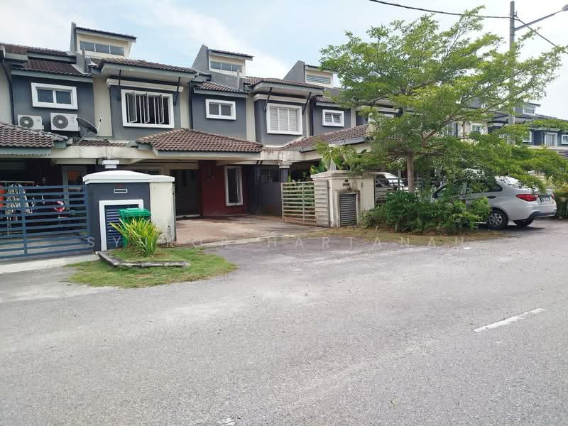 2-storey Terraced House for Sale in Rawang (Selangor) - Syukor Hartanah - Exterior - PropertyGuru.com.my