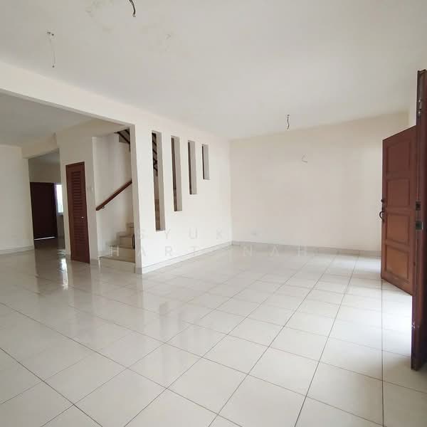 2-storey Terraced House for Sale in Rawang (Selangor) - Syukor Hartanah - Living Room - PropertyGuru.com.my