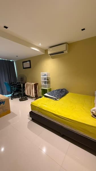 Condominium for Sale at Sea Range Tower - Aswad . - Bedroom - PropertyGuru.com.my