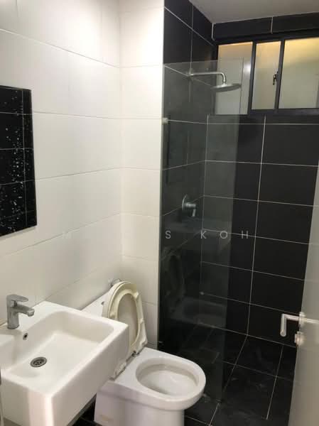 Condominium for Rent at Dua Menjalara - Marcus Koh - Bathroom - PropertyGuru.com.my