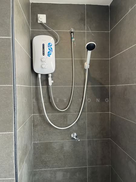 Servis Apartment untuk Dijual di Midas @ Seri Alam - Daniel Yong - Bathroom - PropertyGuru.com.my