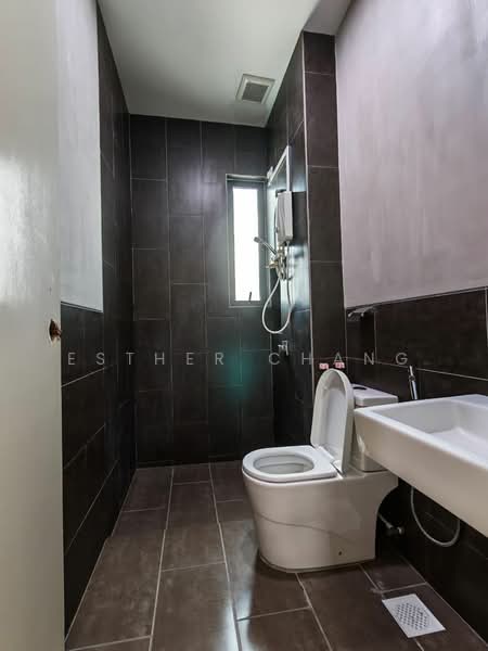 Rumah Teres 2 Tingkat untuk Dijual di Bandar Pulai Jaya (Kulai) - Esther Chang - Bathroom - PropertyGuru.com.my
