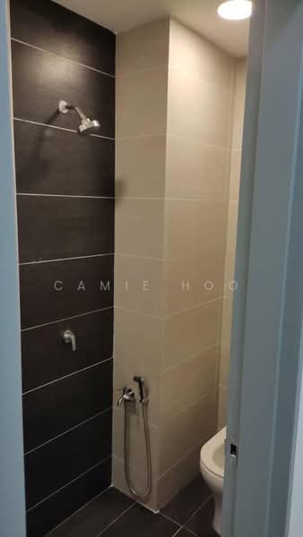 Service Residence for Sale at Pinnacle Sri Petaling - Camie Hoo - Bathroom - PropertyGuru.com.my