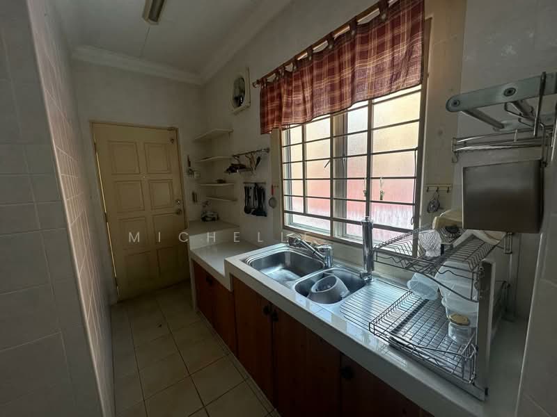 2-storey Terraced House for Sale in Kota Kemuning (Shah Alam) - Michelle Boh - Kitchen - PropertyGuru.com.my