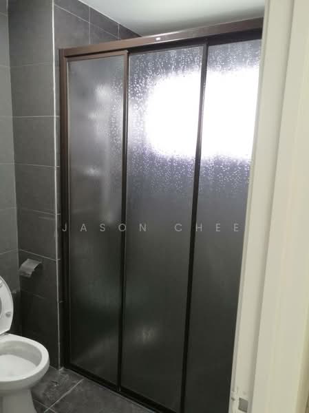 Servis Apartment untuk Disewa di Maxim Citylights - Jason Chee - Bathroom - PropertyGuru.com.my