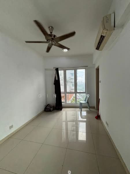 Service Residence for Rent at Tiara Mutiara / The Crown - Gin Low - Living Room - PropertyGuru.com.my