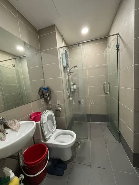 Service Residence for Rent at Tiara Mutiara / The Crown - Gin Low - Bathroom - PropertyGuru.com.my