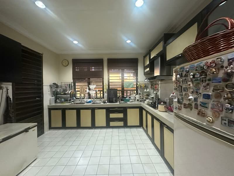 Rumah Teres untuk Dijual di Alam Damai (Cheras) - Joanne Tang - Kitchen - PropertyGuru.com.my
