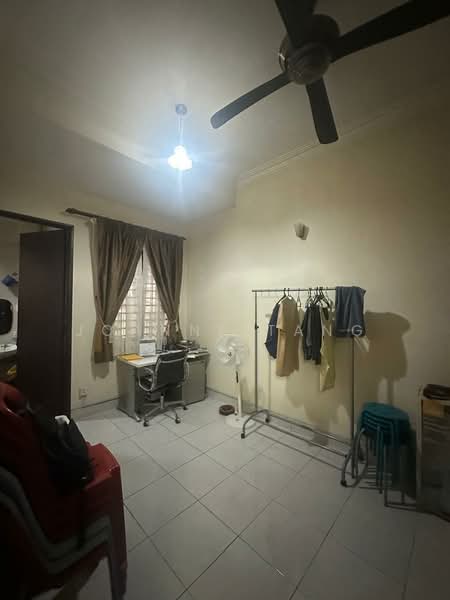 Rumah Teres untuk Dijual di Alam Damai (Cheras) - Joanne Tang - Study - PropertyGuru.com.my