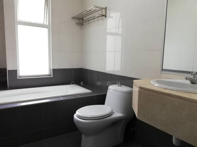 Servis Apartment untuk Disewa di Birch Regency @ Penang Times Square - CK Goh - Bathroom - PropertyGuru.com.my