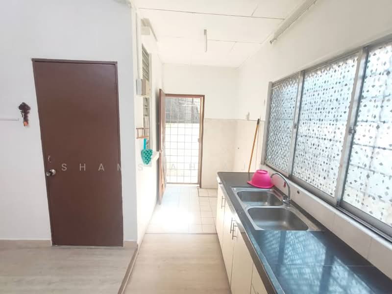 2-storey Terraced House for Sale in Bangi (Selangor) - SHAMSIAH AJMAIN - Kitchen - PropertyGuru.com.my