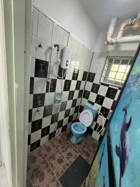 Pangsapuri untuk Dijual di Lily & Jasmine Apartment - Zoey Lee - Bathroom - PropertyGuru.com.my