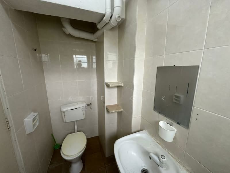 Apartment for Sale at Winner Court B - Jayden Chik - Bathroom - PropertyGuru.com.my