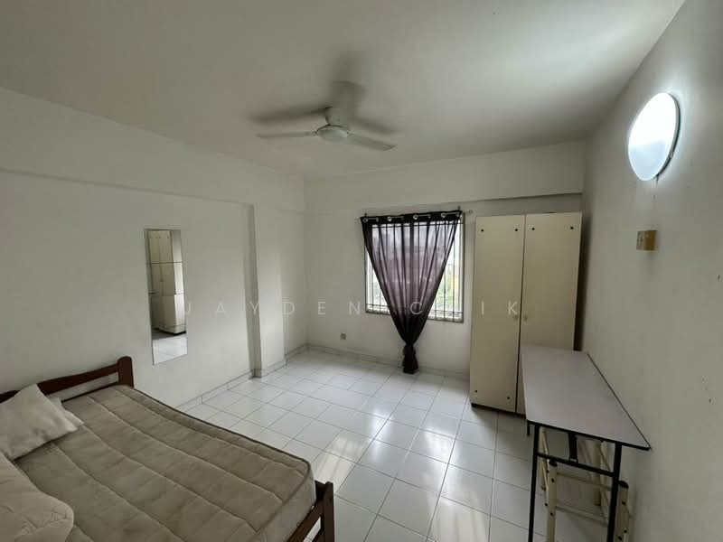 Apartment for Sale at Winner Court B - Jayden Chik - Bedroom - PropertyGuru.com.my