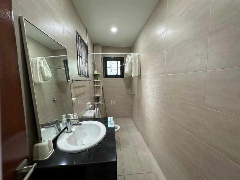 Semi-Detached House for Sale in Cheras (Kuala Lumpur) - Ryan Lim - Guest Bathroom - PropertyGuru.com.my