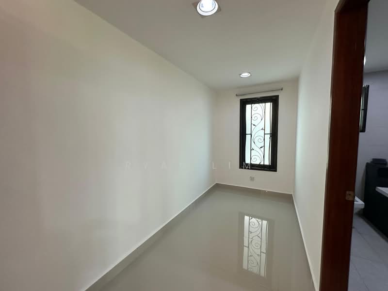 Semi-Detached House for Sale in Cheras (Kuala Lumpur) - Ryan Lim - Walk In Wardrobe - PropertyGuru.com.my