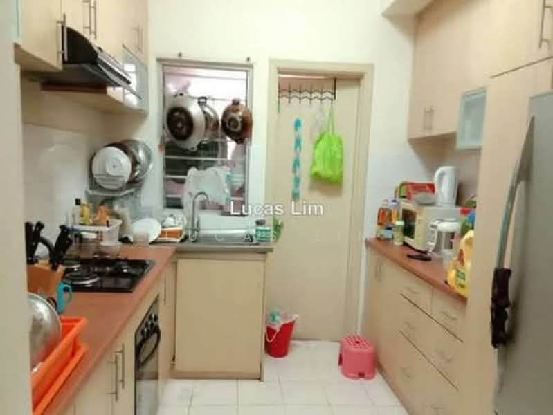 Kondominium untuk Dijual di Seri Maya Condominium - Lucas Lim - Kitchen - PropertyGuru.com.my