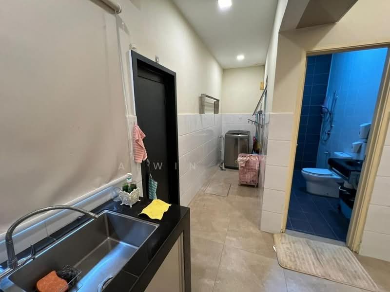 Rumah Teres 2 Tingkat untuk Dijual di Shah Alam (Selangor) - Alwin Lee - Bathroom - PropertyGuru.com.my
