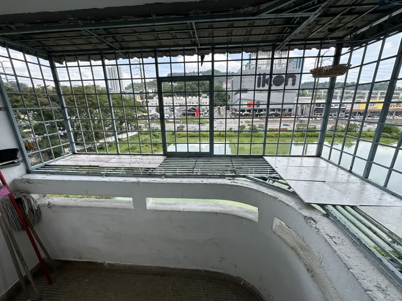 Pangsapuri untuk Disewa di Taman Connaught - Jayden Chik - Balcony - PropertyGuru.com.my