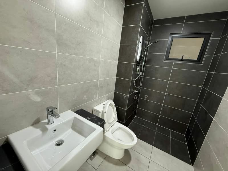 Service Residence for Sale at M Oscar - Jane Yap - Bathroom - PropertyGuru.com.my
