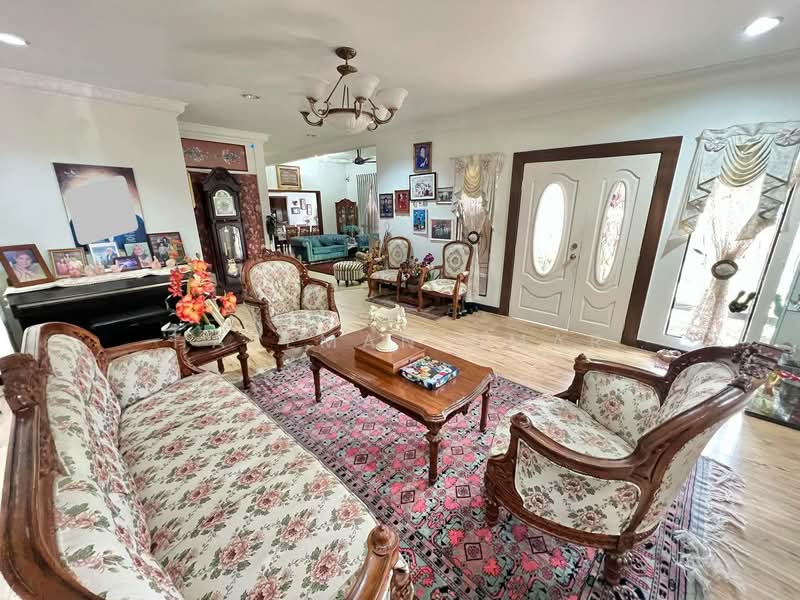Semi-Detached House for Sale in Ukay Perdana (Ulu Kelang) - Hazeman Omar - Living Room - PropertyGuru.com.my