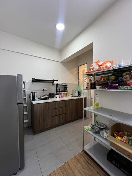 Condominium for Rent at Residensi Gembira 737 - Ray Chong - Kitchen - PropertyGuru.com.my