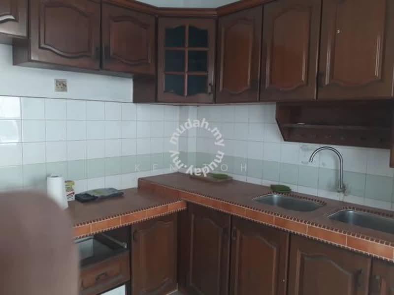Apartment for Sale at Pangsapuri Putra Indah - Ken Toh - Kitchen - PropertyGuru.com.my