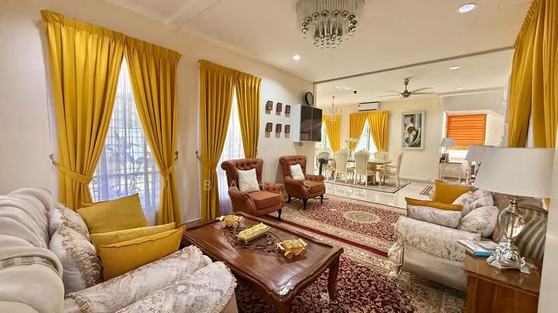 Rumah Banglo untuk Dijual di Kajang (Selangor) - Adibah Salim - Living Room - PropertyGuru.com.my