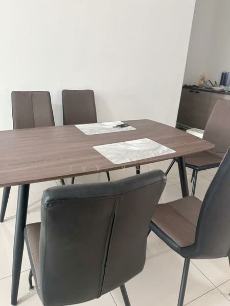 Servis Apartment untuk Disewa di Mahkota Impian - Ivy Yap - Dining Room - PropertyGuru.com.my