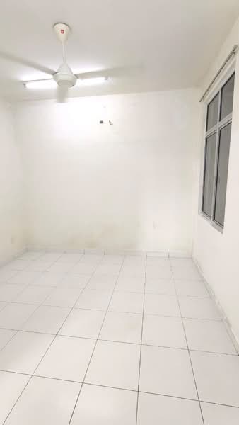 Condominium for Rent at Scott Towers @ Larkin JB - UV Teh - Interior - PropertyGuru.com.my