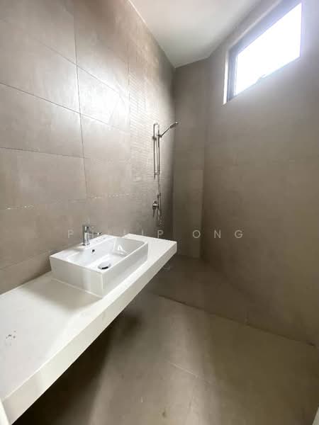 Rumah Berkembar untuk Dijual di Raja Uda (Butterworth) - Philip Ong - Bathroom - PropertyGuru.com.my