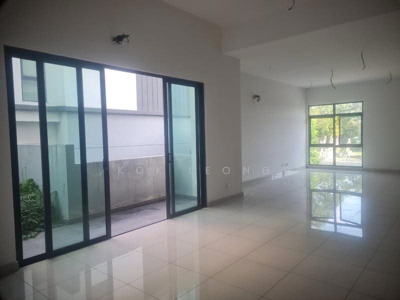 Semi-Detached House for Sale in Desa Petaling (Kuala Lumpur) - Kok Leong Yeong - Living Room - PropertyGuru.com.my