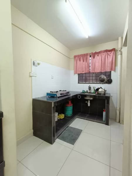 Pangsapuri untuk Dijual di Selesa I Resort Apartment (Pangsapuri Damai Mewah B) - Ken Toh - Kitchen - PropertyGuru.com.my