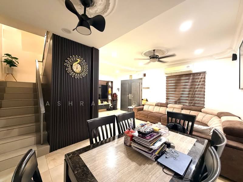 2-storey Terraced House for Sale in Taman Intan Jaya (Kapar) - Ashraff Daniel - Living Room - PropertyGuru.com.my