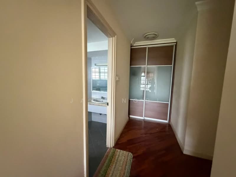 Condominium for Rent at The Straits View Condominium - Jane Ngoi - Corridor - PropertyGuru.com.my
