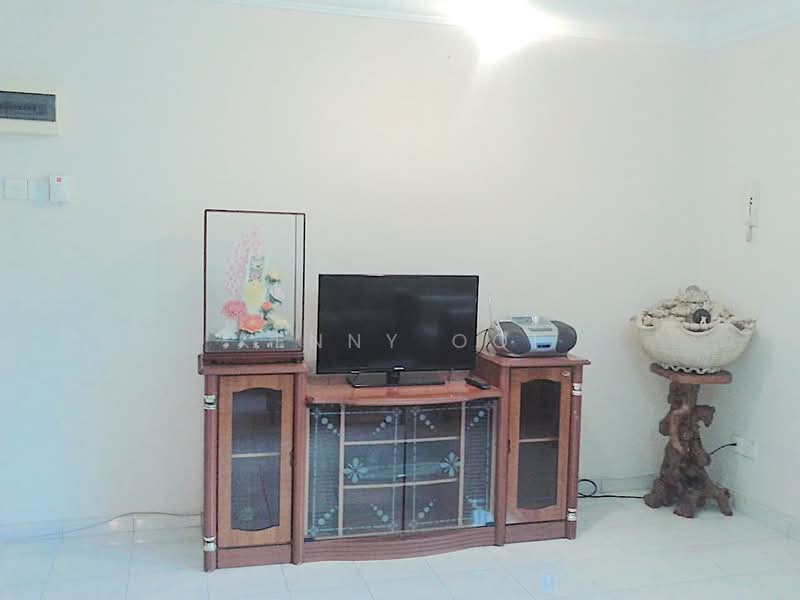 Pangsapuri untuk Disewa di Taman Pekaka Block 31 - Kenny Ooi - Living Room - PropertyGuru.com.my
