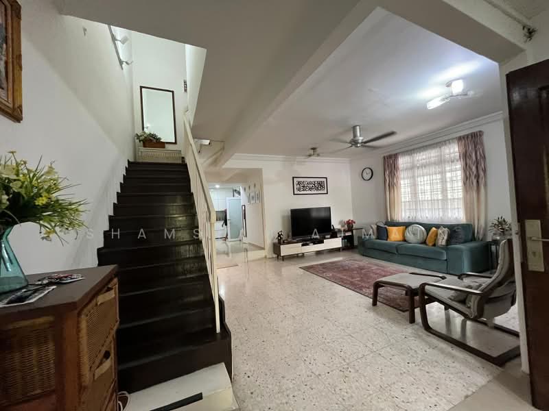 2-storey Terraced House for Sale in Taman Putra Perdana (Puchong) - SHAMSIAH AJMAIN - Living Room - PropertyGuru.com.my