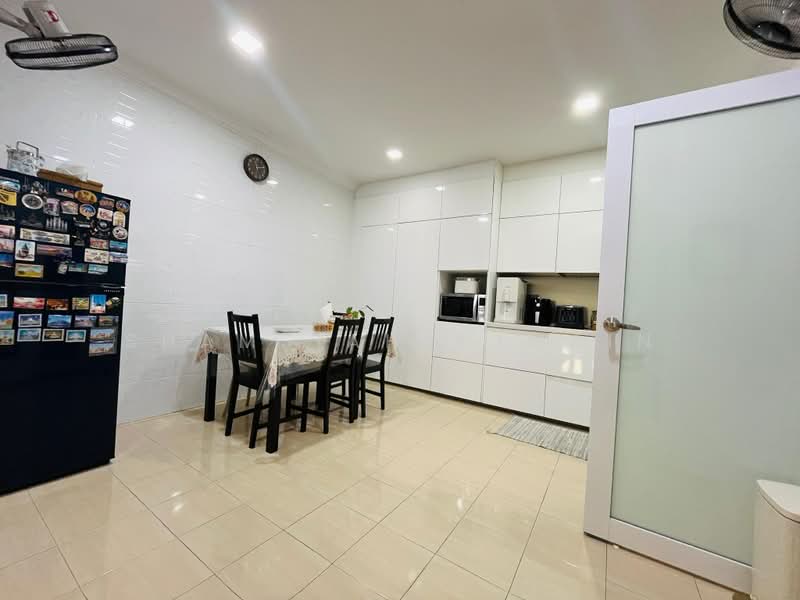 2-storey Terraced House for Sale in Taman Putra Perdana (Puchong) - SHAMSIAH AJMAIN - Kitchen - PropertyGuru.com.my