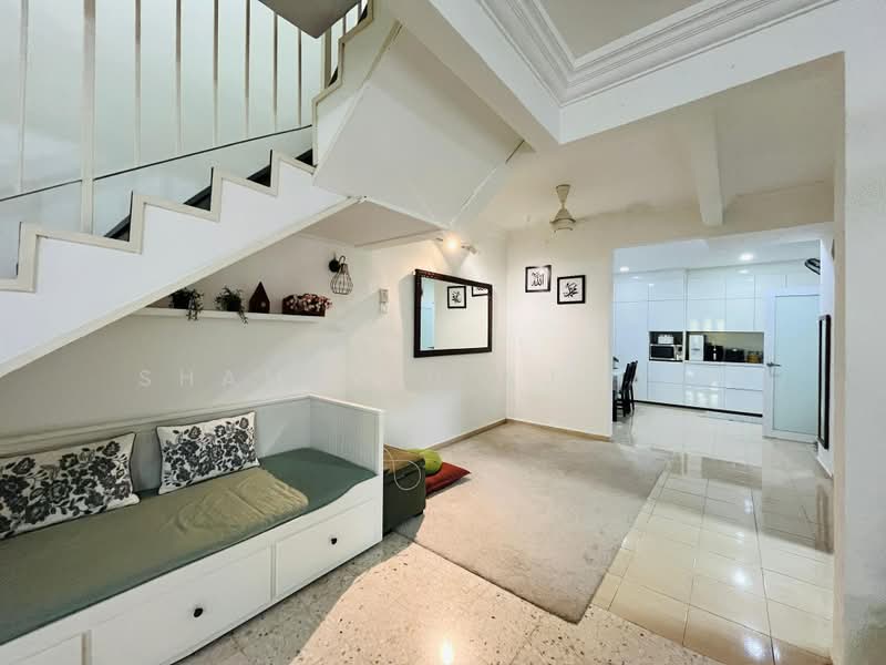 2-storey Terraced House for Sale in Taman Putra Perdana (Puchong) - SHAMSIAH AJMAIN - Living Room - PropertyGuru.com.my