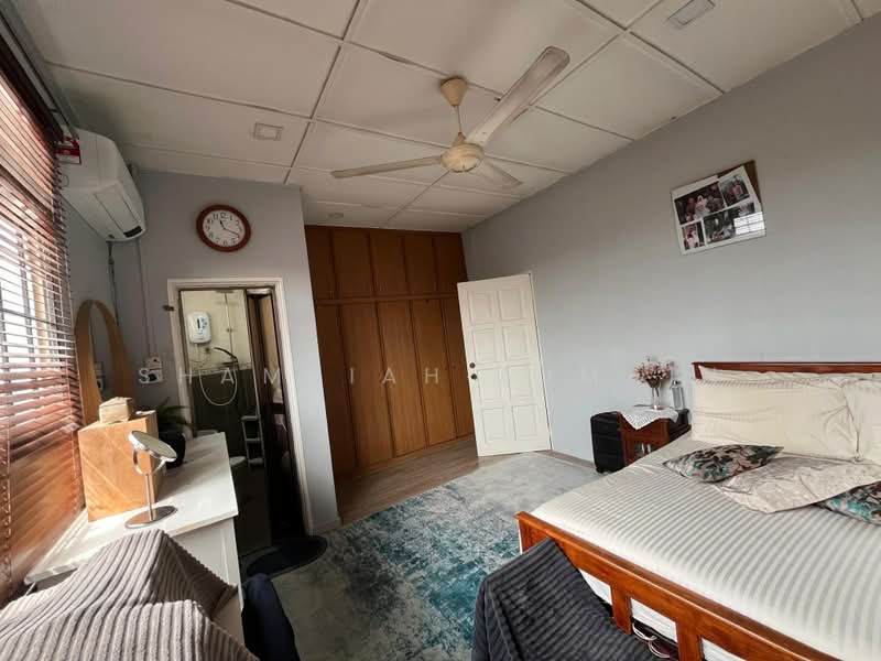 2-storey Terraced House for Sale in Taman Putra Perdana (Puchong) - SHAMSIAH AJMAIN - Bedroom - PropertyGuru.com.my