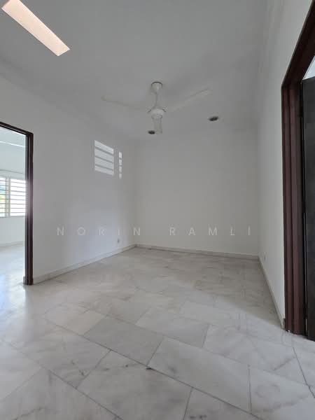 2-storey Terraced House for Sale in Taman Dato Ahmad Razali (Ampang) - Norin Ramli - PropertyGuru.com.my