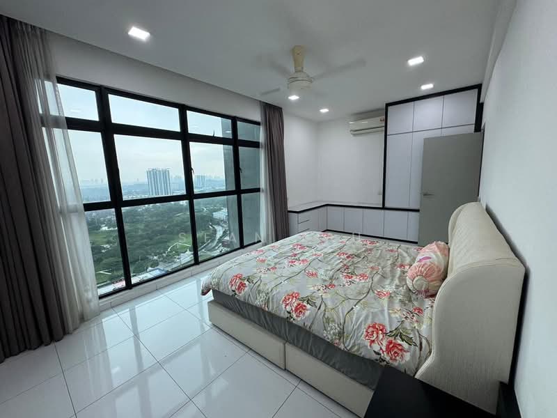Servis Apartment untuk Dijual di Sky Loft Premium Suites - Sean Lau - Bedroom - PropertyGuru.com.my