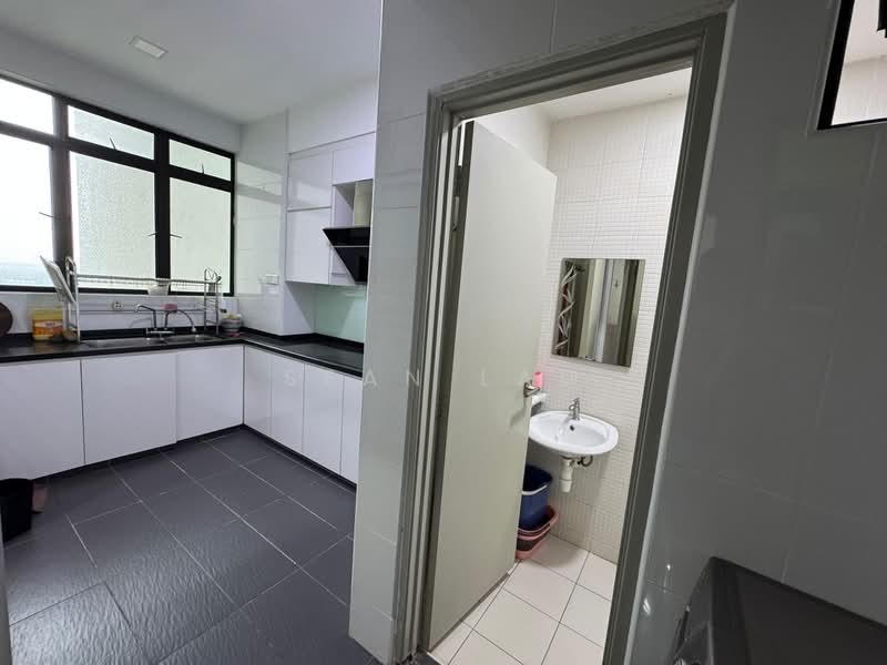 Servis Apartment untuk Dijual di Sky Loft Premium Suites - Sean Lau - Kitchen - PropertyGuru.com.my