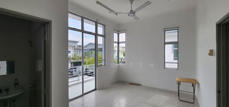 Semi-Detached House for Sale in Bandar Saujana Putra (Tanjong Duabelas) - Mavis Teh - Interior - PropertyGuru.com.my