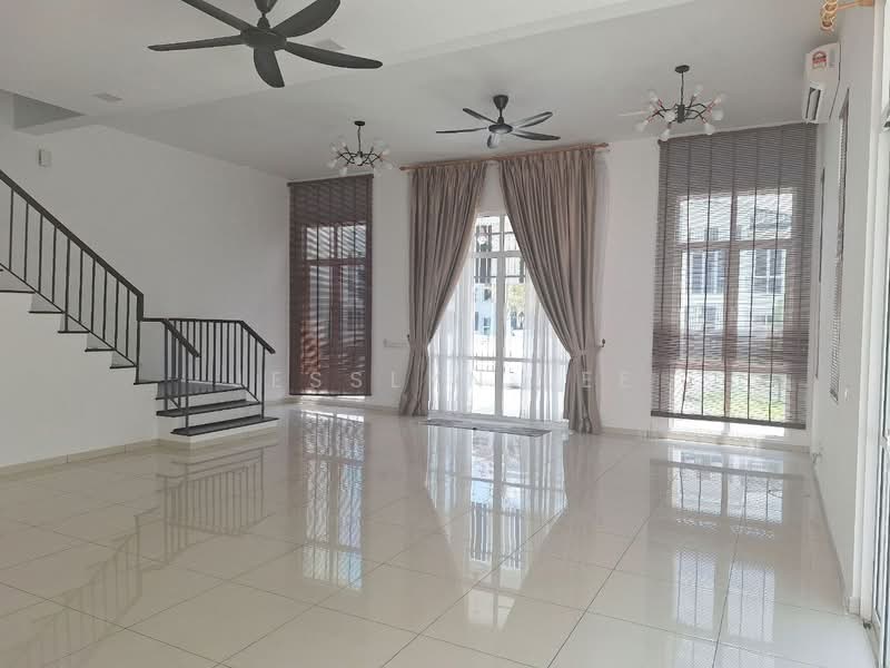 Rumah Teres 2 Tingkat untuk Dijual di Eco Majestic (Semenyih) - Jesslyn Lee - Living Room - PropertyGuru.com.my