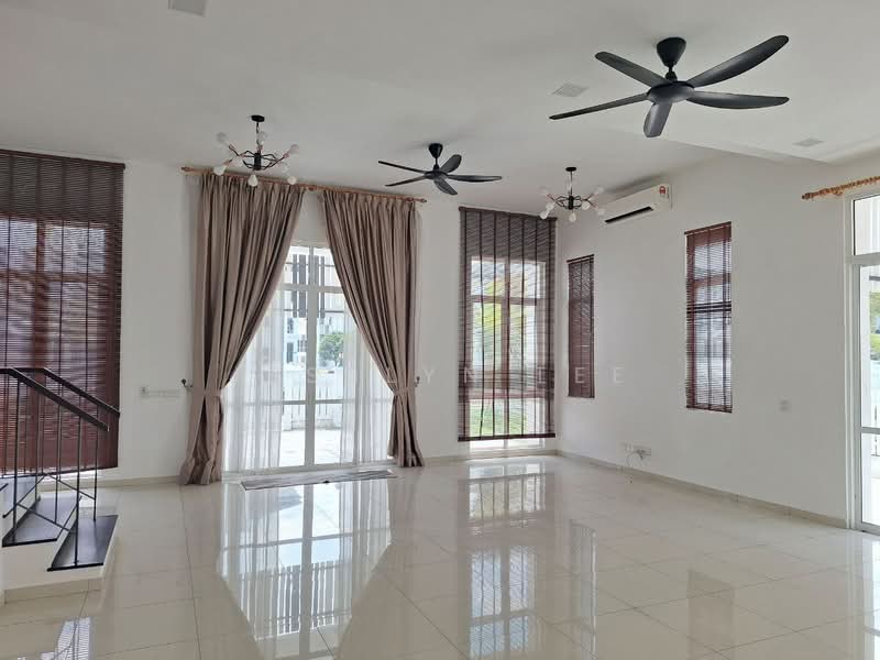 Rumah Teres 2 Tingkat untuk Dijual di Eco Majestic (Semenyih) - Jesslyn Lee - Living Room - PropertyGuru.com.my