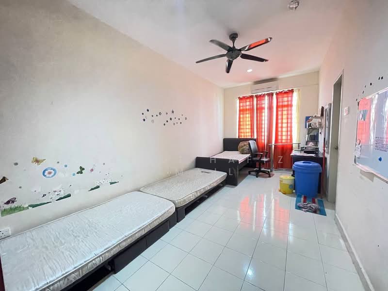 2-storey Terraced House for Sale in Bandar Puteri Puchong (Puchong) - Saiful Hafiz Ismail - Bedroom - PropertyGuru.com.my